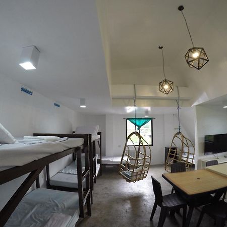 Full Moon Hostel Coron Eksteriør bilde
