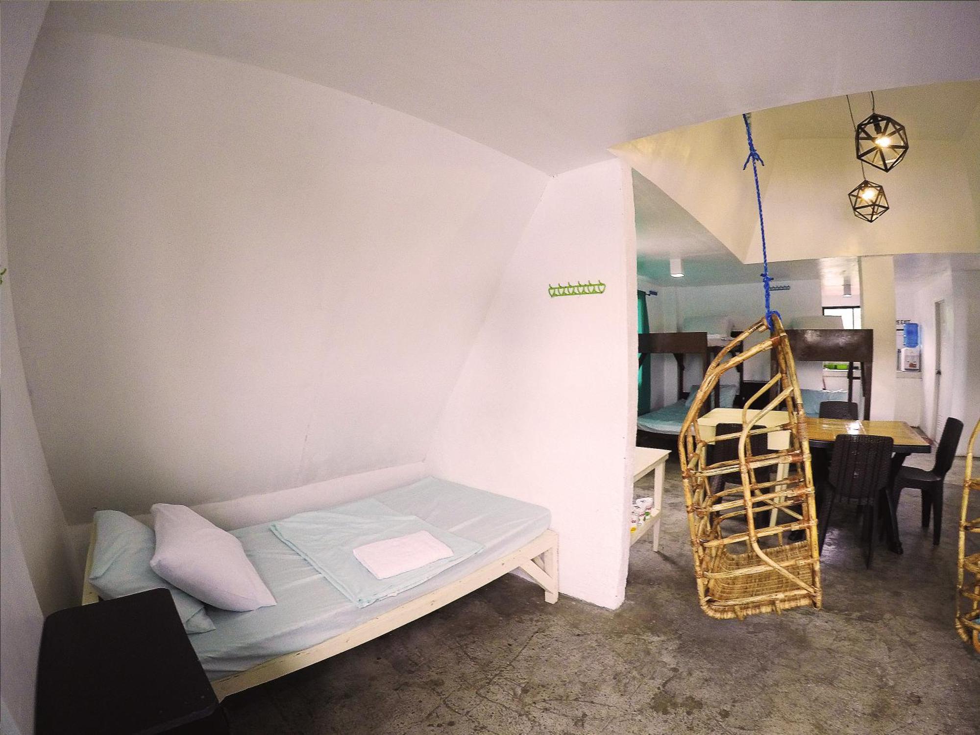 Full Moon Hostel Coron Eksteriør bilde