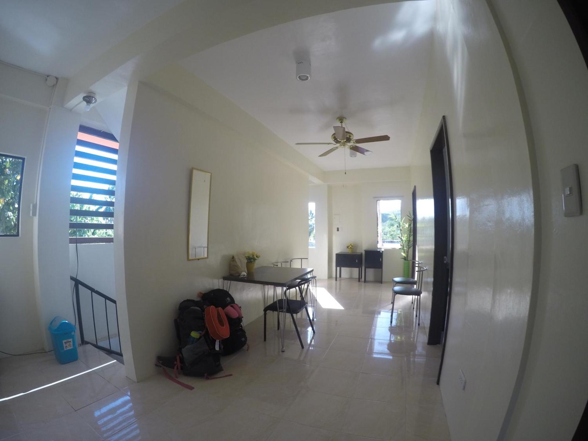 Full Moon Hostel Coron Eksteriør bilde